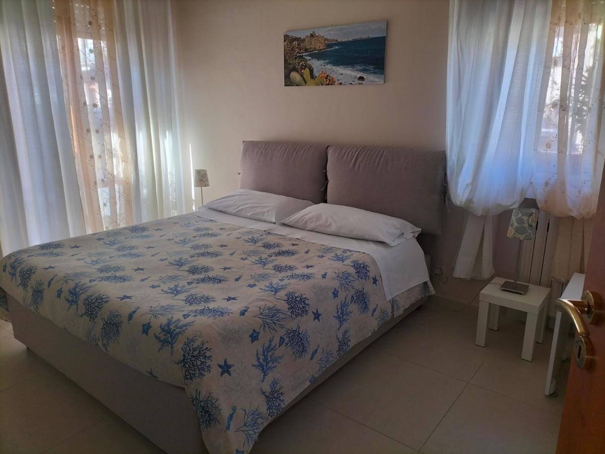 La Castellese Bed & Breakfast Aci Castello Exterior photo